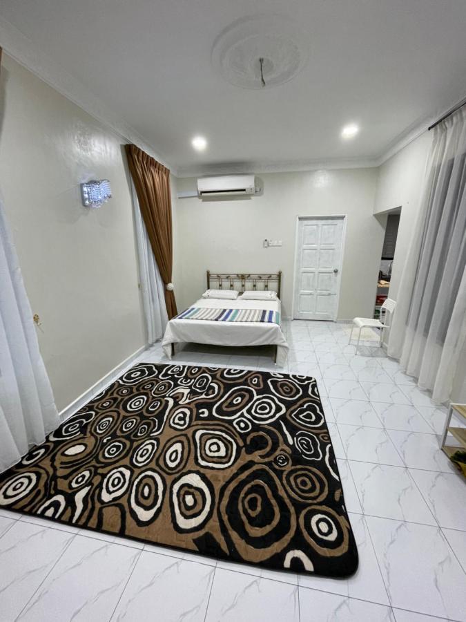 Cabin In The Woods By Abris Bukit Gambir ภายนอก รูปภาพ